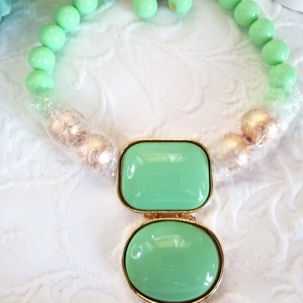 Pearl necklace